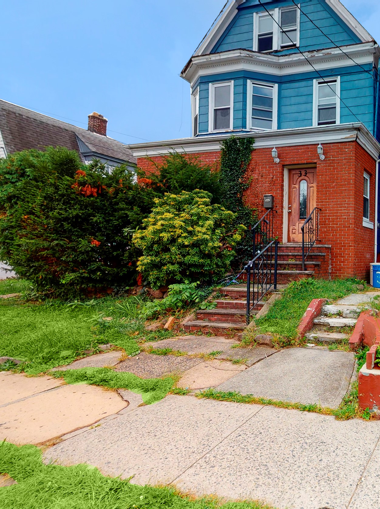 Exterior of 33 Elmwood Terrace